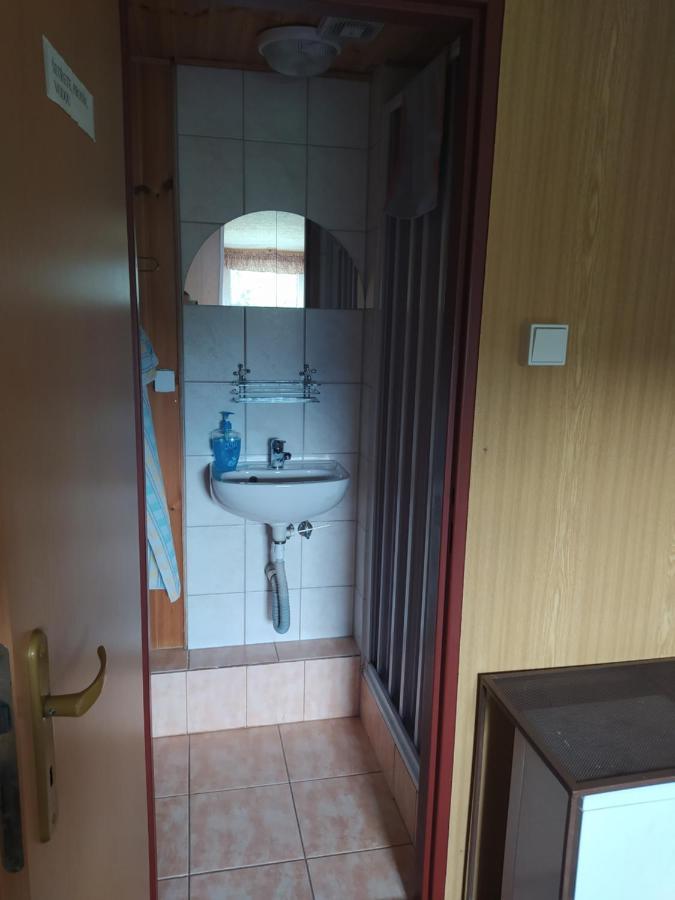 Penzion Kobr Pec pod Sněžkou Extérieur photo